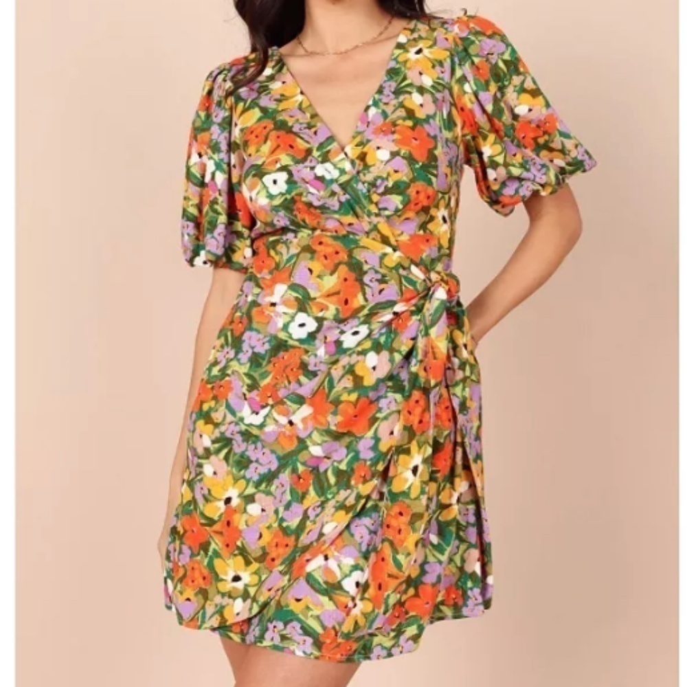Petal + Pup Women's Floral Flourish Flirty Puff Sleeve Resort Mini Wrap Dress